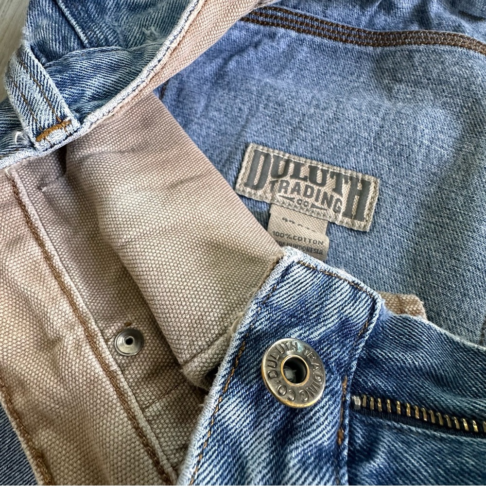 Duluth Trading Co Blue Jeans Size 44x31 Men's Medium Wash Relaxed Fit Natural - Picture 8 of 8